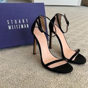 Stuart Weitzman Nudist Black Goose Bump size 6